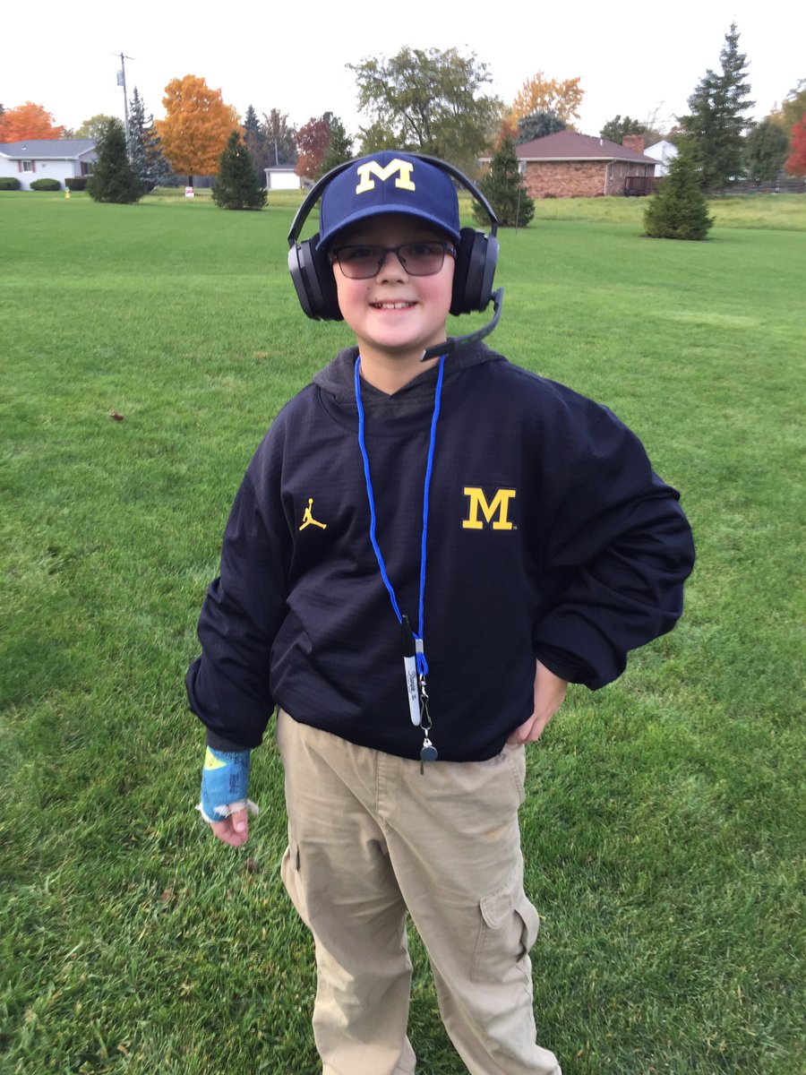 kellyakn's tweet photo. Happy Halloween @CoachJim4UM Go Blue!!! #itsgreattobeamichiganwolverine #hail #goblue #wermichigan https://t.co/N88Ej3de2K