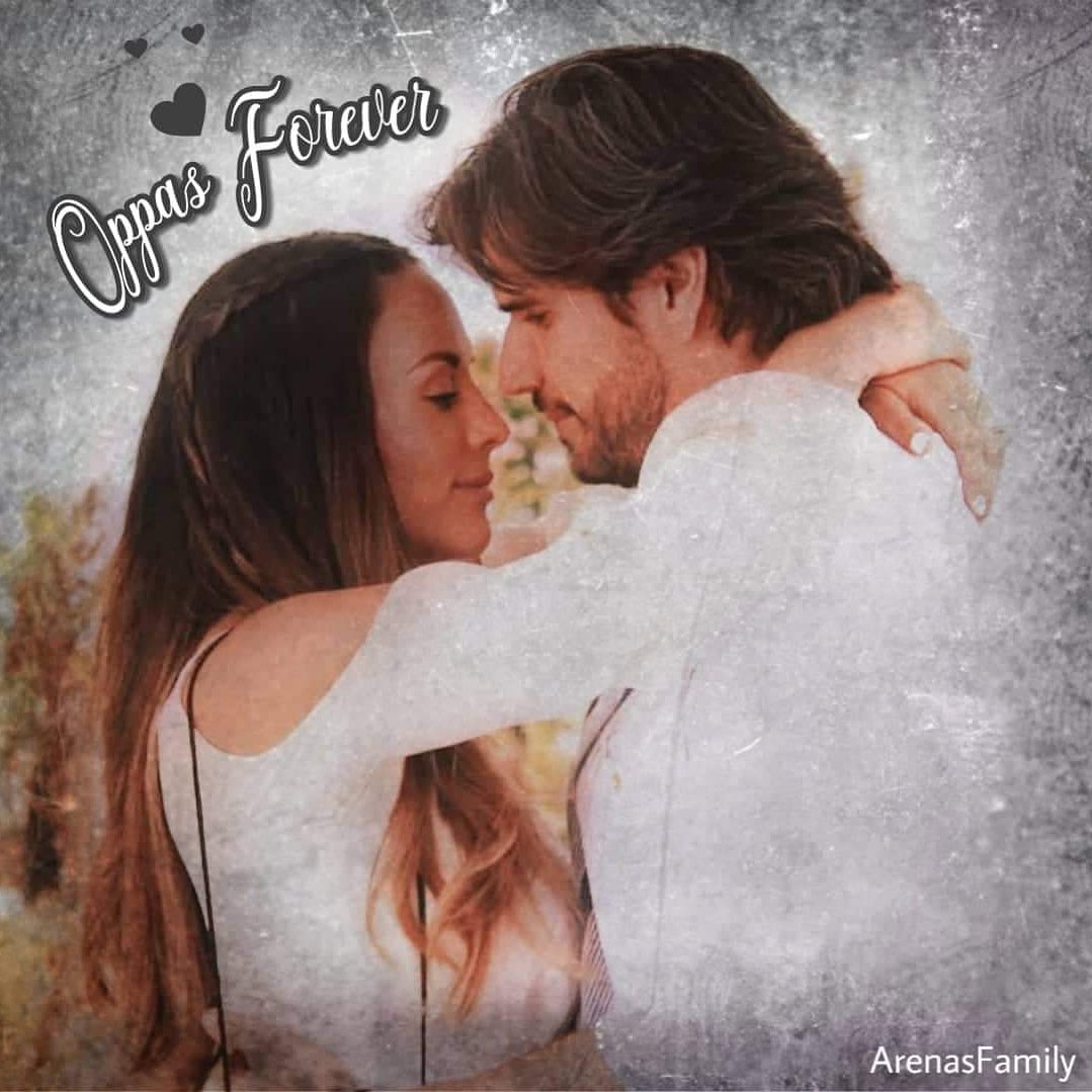 MarianArtesero's tweet photo. Hoy #ArenasFamily les agradecemos eternamente a nuestros Queridos @danarenas y @zuriavvega por todo lo Hermoso y Mágico q nos han dado con sus personajes Robert &amp; Julieta👫 y les deseamos de corazón q tengan una vida llena de Bendiciónes🙏🏼 y Éxito💫
#OppasForever
LOS QUEREMOS💗. https://t.co/UEPsvhiFKx