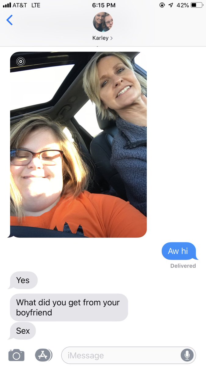tbadder's tweet photo. My sister is a savage 😂 https://t.co/lVzzg8oFB2