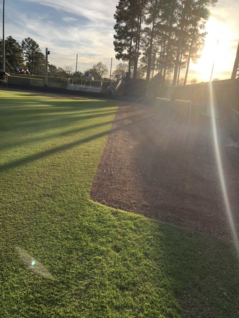 UPHS_Baseball's tweet photo. All dressed up! https://t.co/cvyzaorIFa