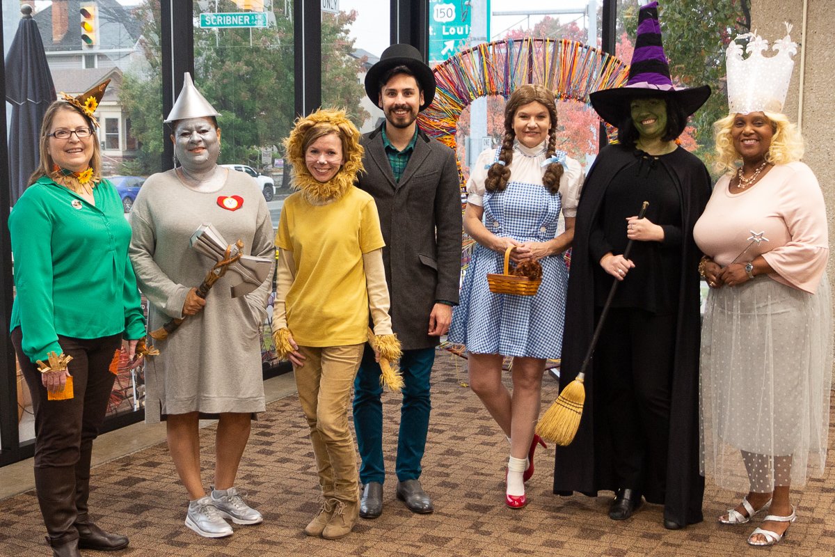 NAFCPL's tweet photo. Happy Halloween from all of Oz at the Library! 👻🎃 https://t.co/CbUWX6Lfbt