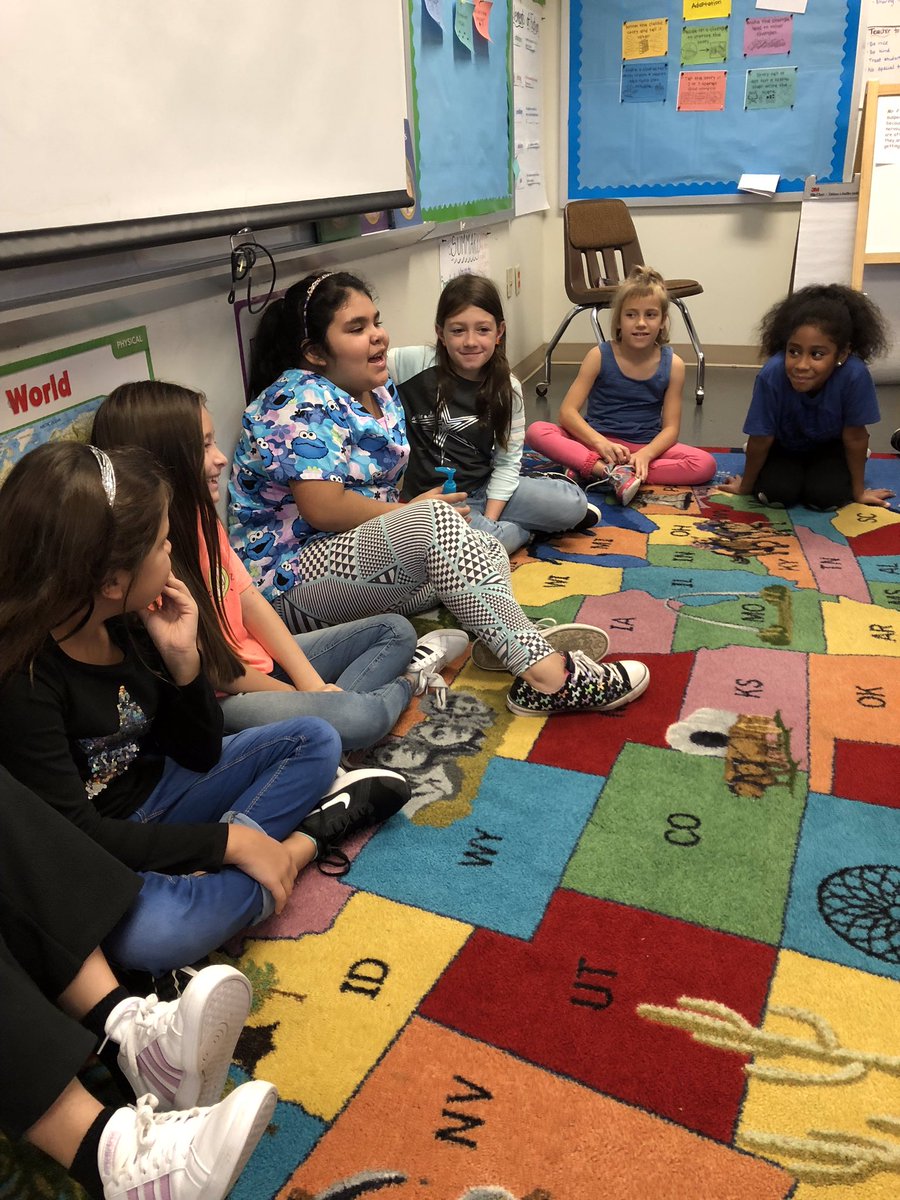 Building relationships in restorative circles! <a href="/EversParkElem/">EversParkElementary</a> <a href="/tuckerlct/">Linda Tucker</a> #DentonISDdelivers #wearethechangeweseek