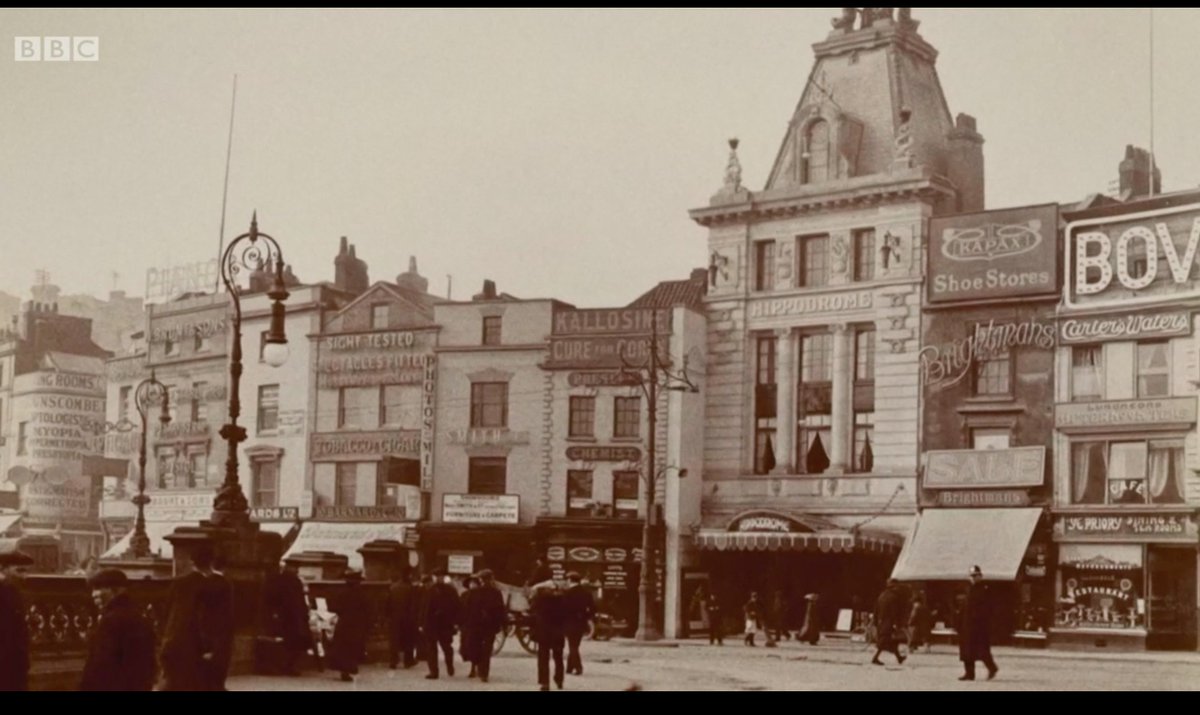 BristolLifeMag's tweet photo. Just some of the amazing historic footage of early 20th century Bristol in #BecomingCaryGrant https://t.co/XMdbLDwPhE https://t.co/obm7r3dm8V