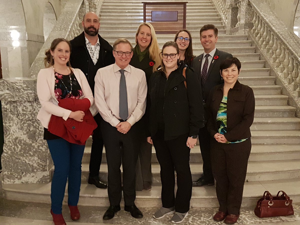 JFKleinsteuber's tweet photo. Some wonderful artists, organizers and @NorthernHills volunteers visited the @LegAssemblyofAB today for a Member Statement about the #NHMural project. Thanks to @LauraHack34 , @VazquezMackay & many others for all your volunteer efforts. #ABleg #murals #calgaryarts https://t.co/KuJDSoM6Iu