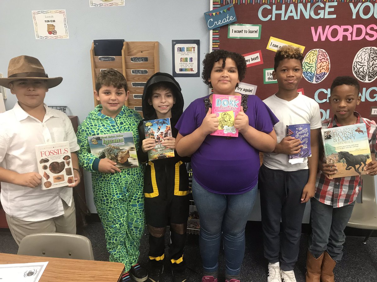 Agliano_SHES's tweet photo. Book Parade costumes from today! @DenhamOaks #DOES https://t.co/2SPoHhv2mR