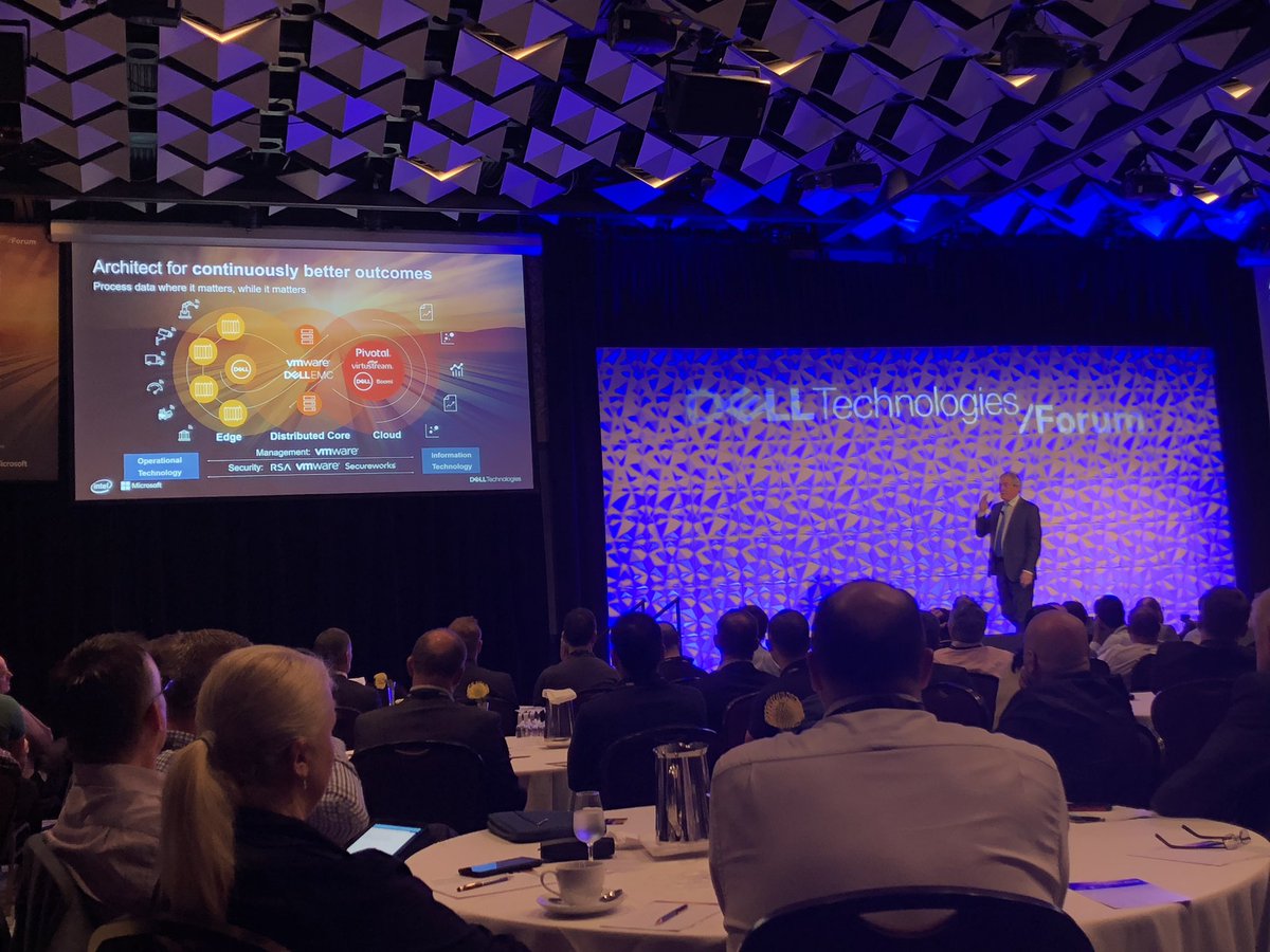 Moussadiamond's tweet photo. #DellTechForum in #Melbourne in the #keynote session #multicloud #virtustream #cloud #iwork4dell https://t.co/u6OBrOFXIJ