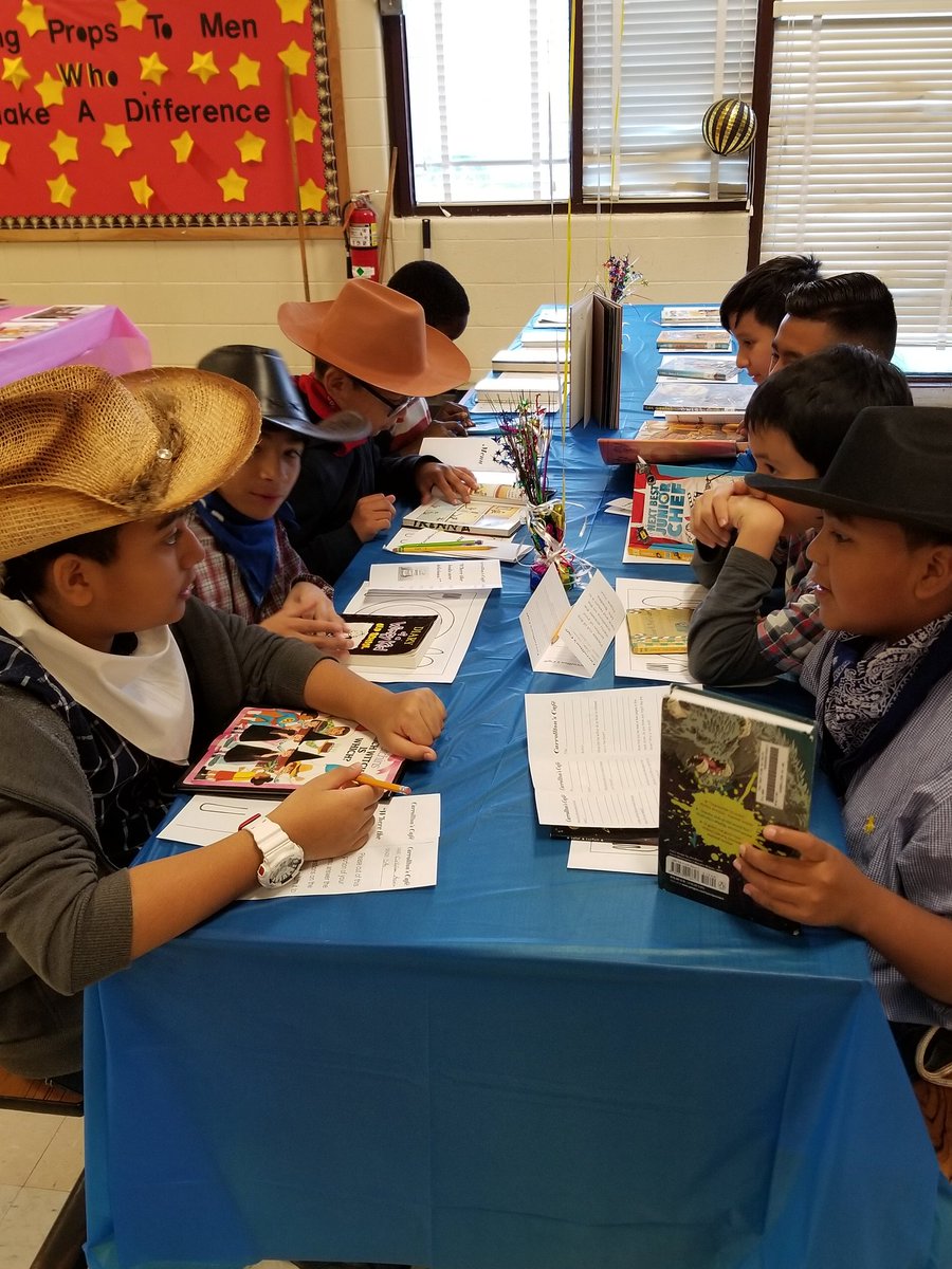 Carrollton students enjoyed an amazing book tasting at the Carrollton Cafe, where all the books are delicious!