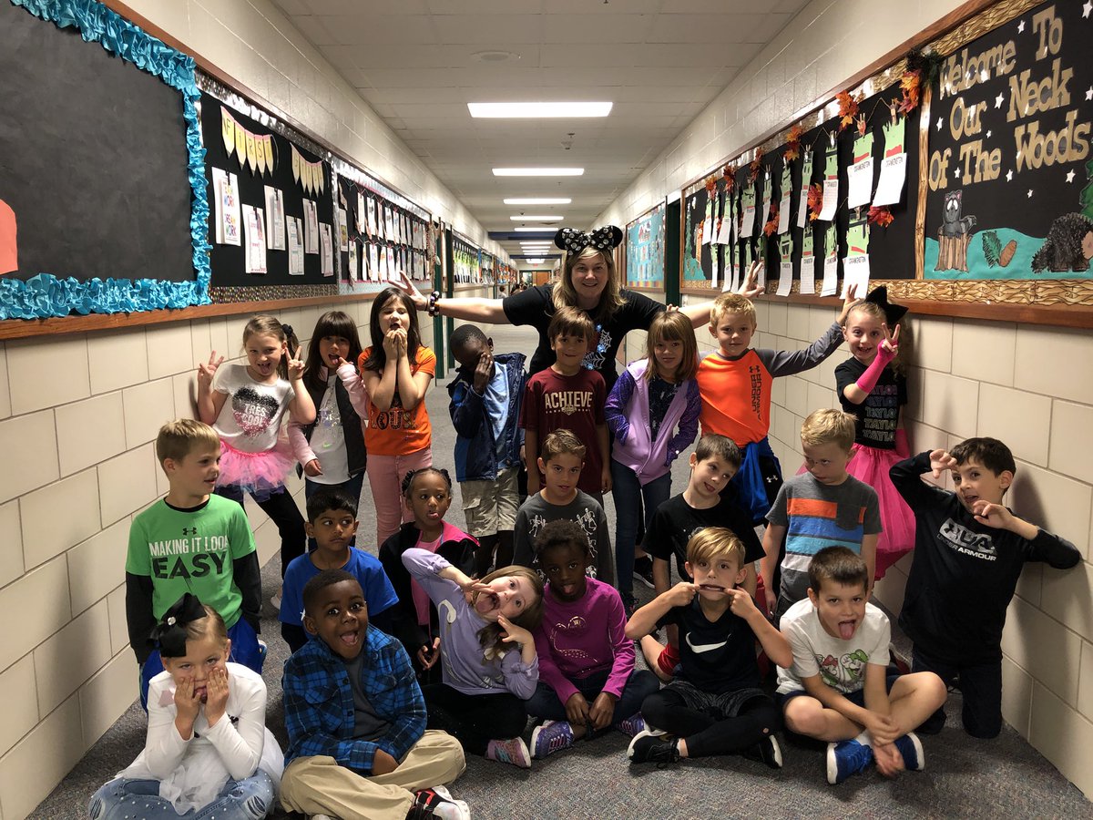 adroseteach's tweet image. Happy Halloween!