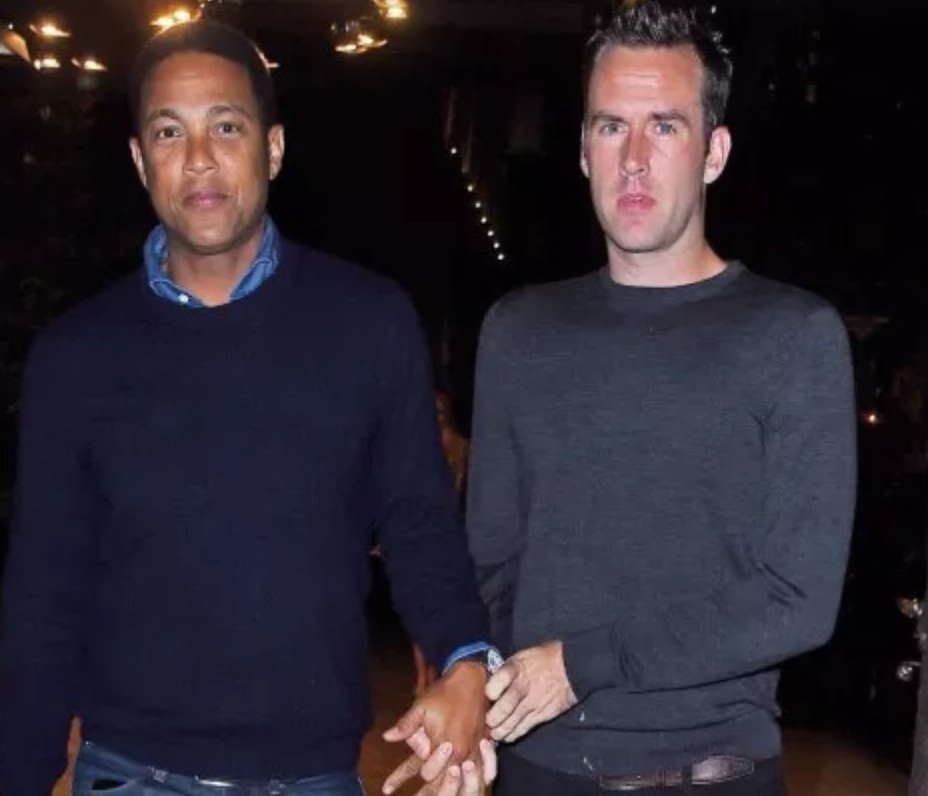 bit_dry's tweet image. #DonLemonHead 😢 for help from #Whitemen