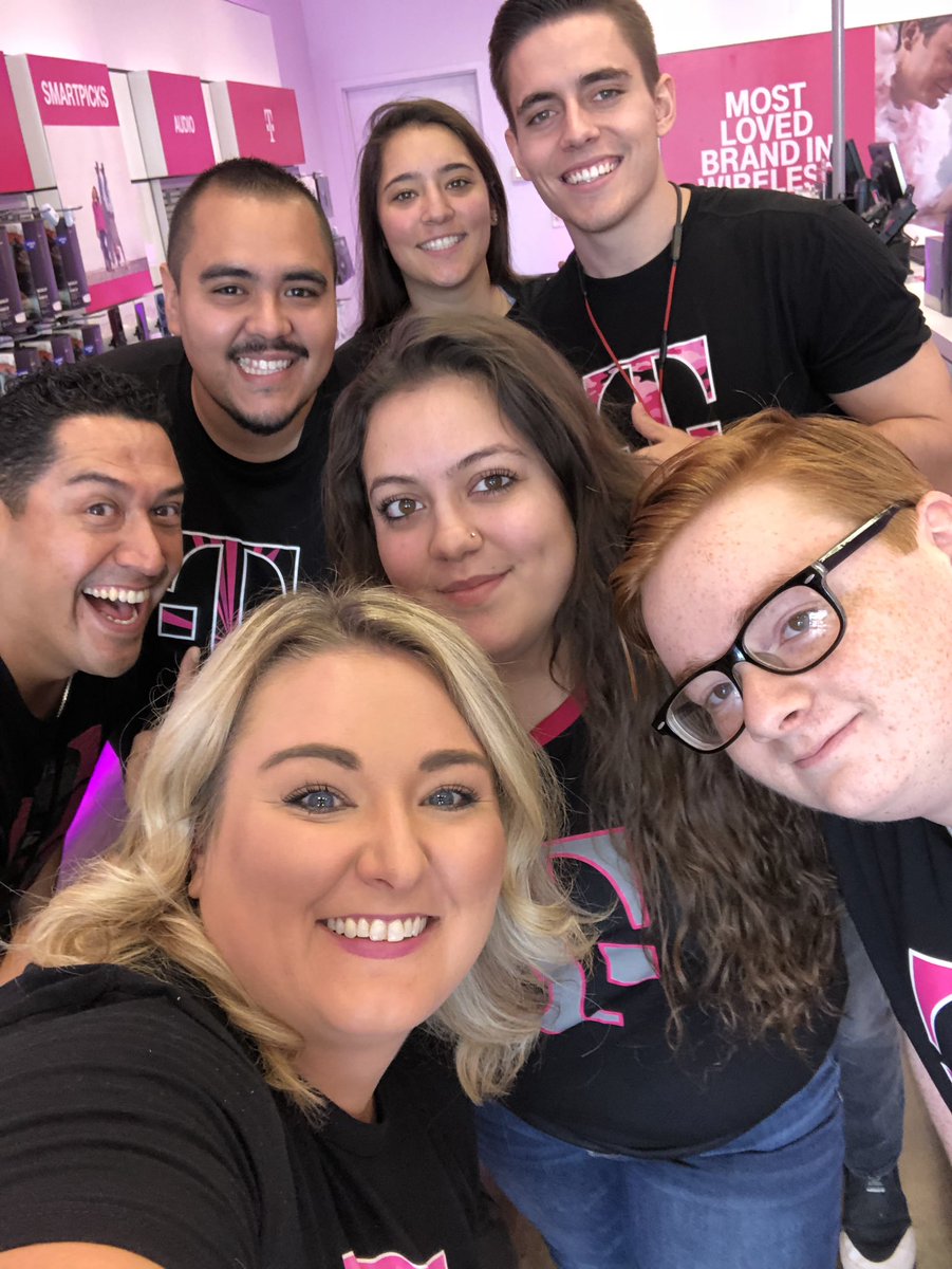 JennyC_TX's tweet image. My squad had some serious fun today with our #Protection360 rockstar @Assurantlupe!  Thanks for your insights and support! 👏👏💯💯🔥🔥 @WirelessVision @Talk_Mobile_ @sdmwrestle @InMeeksOpinion @FirestoneJosh