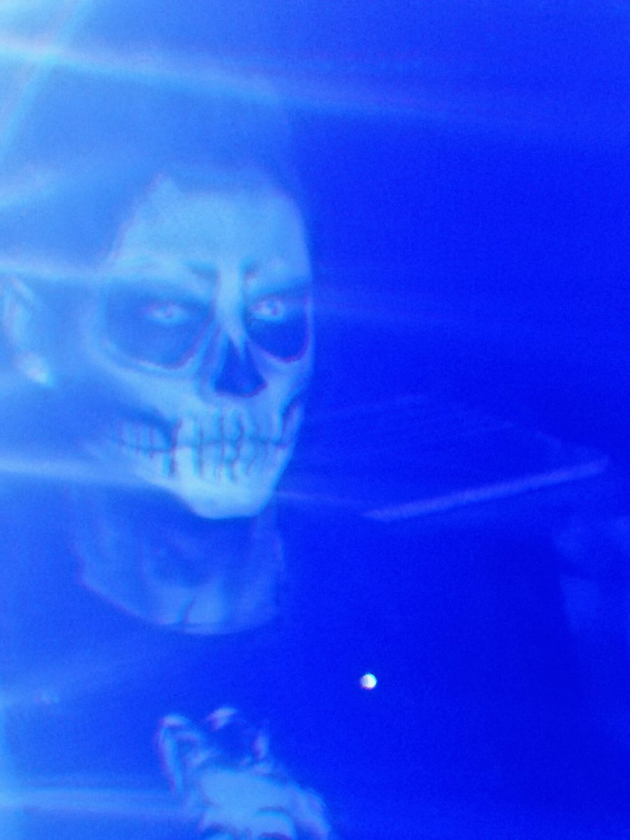 cherrylolo_'s tweet photo. Did my brother's Halloween make up.
Not too bad I think :D
🎃🎃🎃👻👻👻👻🦇🦇🦇🦇

#halloween #skull #skullmake #skullmakeup #makeup #scary #spook #blacklight #glow https://t.co/2QTmTsudGZ