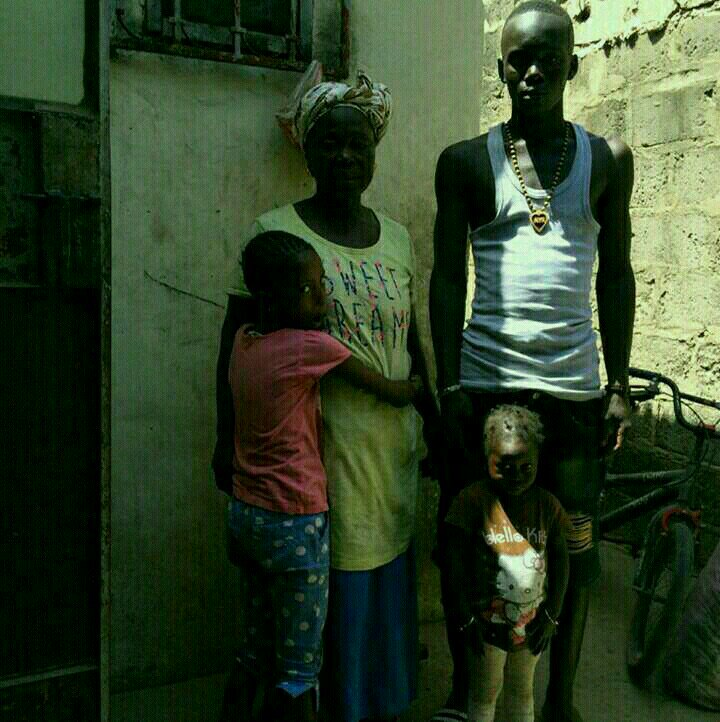 ModouFofana8's tweet image. Hello friends and familys we need a help hand me and my family plesa