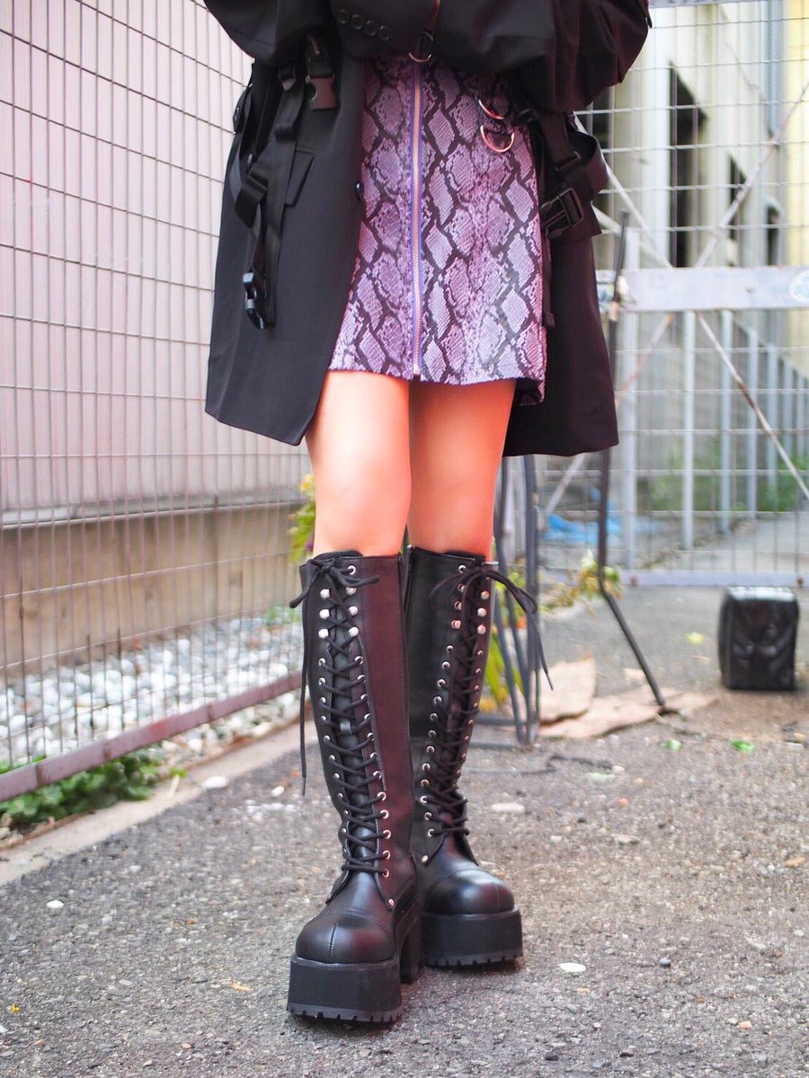 数量は多い 未着用 プリーザー pleaser DEMONIA 23.5CM ロングブーツ