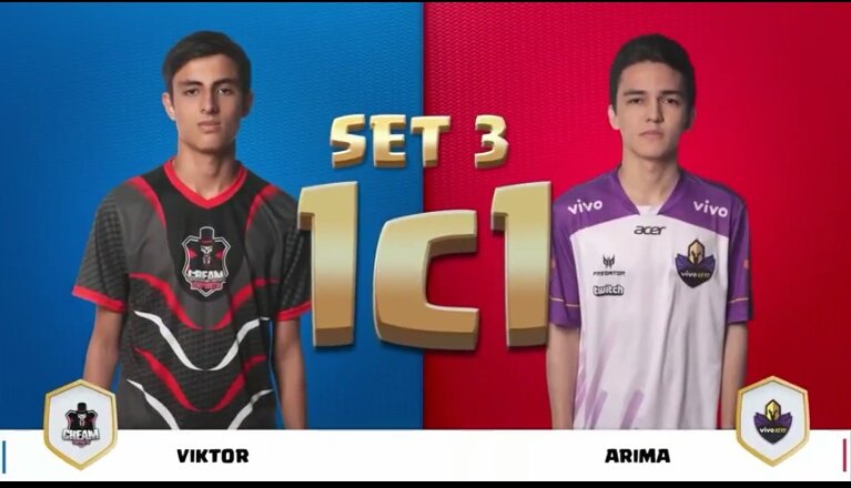Se estan perdiendo la final de la #CRLLATAM 😲 vayan todos a verla en especial el duelo de colombianos que acaba de empezar  entre @Viktor_CR1 y <a href="/Arima_CR_/">Arima</a>  😲 Quien se llevara la victoria        #GoCol 💛💙❤ 🇨🇴🇨🇴

📺👉 youtu.be/IYzmh0V-PqE