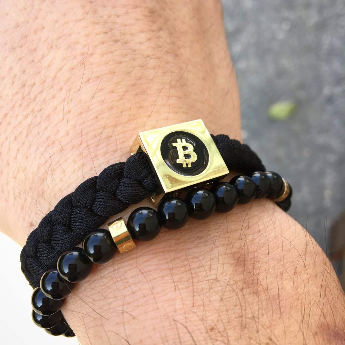 ShopBlockchain's tweet image. New crypto bracelets added to the site! Bitcoin, Ethereum, and XRP currently available with free shipping in the USA!
blockchainstore.xyz/jewelry

#bitcoin #ethereum #ripple #btc #eth #xrp #crypto