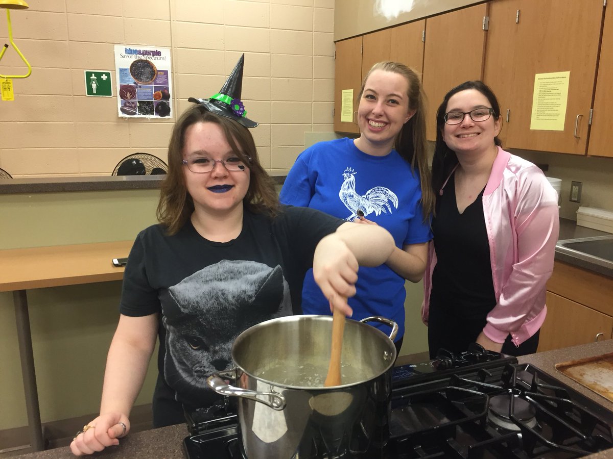 UDNRHH's tweet photo. NRHH likes spending our #HappyHalloween making Spooky Treats while costumed in the Willard Food Lab! https://t.co/mwMdUpPTO4