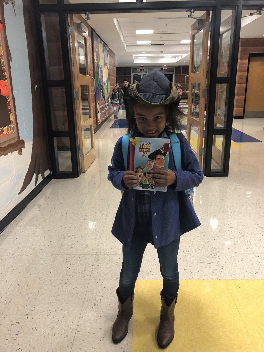 HillsideES's tweet photo. Who doesn’t love Book Character Day?! Combination of literacy and a little cosplay=fun! Which characters can you notice? 😃😃😃 #HESChampions https://t.co/6tULmlIdv7