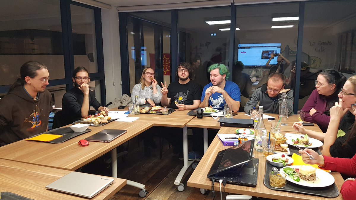 Filimindji's tweet image. Apres l&apos;effort, le réconfort... et le dîner ! #UnityAfterWork