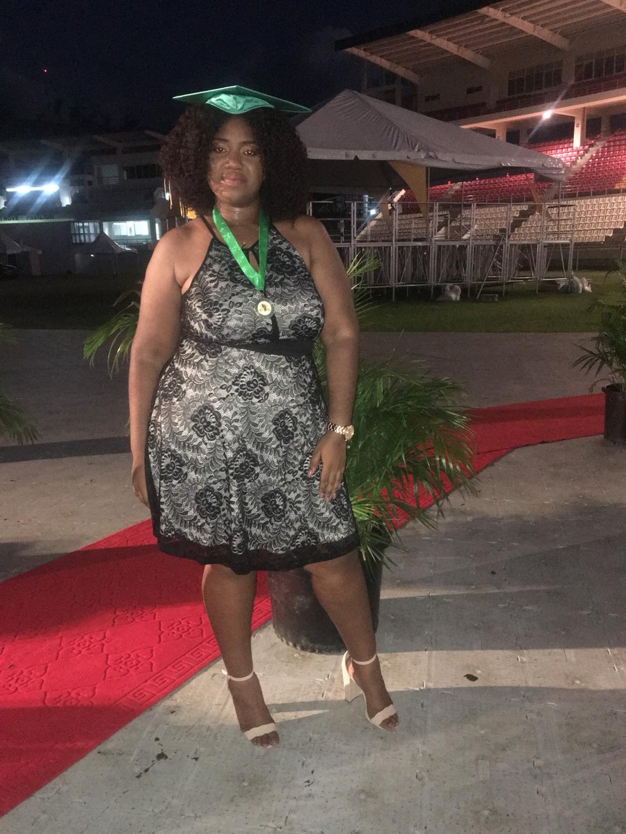 SherniahC's tweet photo. It doesn't end here. Success is in my veins.
#Grad2k18 https://t.co/ZW3eJWaOm2