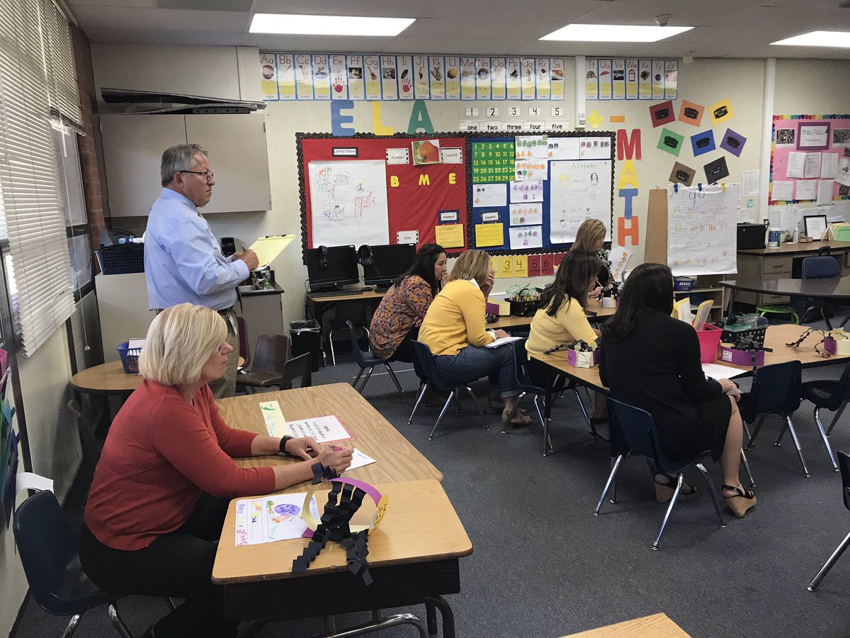 maextro12's tweet photo. Thank you, @supsingh for your continuous support! Today’s training was beyond amazing! Loved it! @FUESDSchools https://t.co/BO6cZ6kzS8