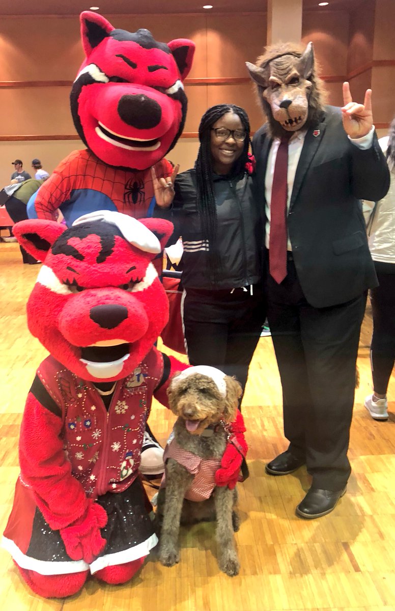 πΊππππ’ π³πππππππππ (@kdamp) on Twitter photo Fun times at Trick or Treat with the Greeks tonight with Howl and Scarlet in Centennial Hall. <a href="/bdamp17/">Beth Damphousse</a> was Little Red Riding Hood, I was the Big Bad Wolf, and @MapleLeifDamp was Grandmother. #halloween!
β€οΈπΊπ Fun times at Trick or Treat with the Greeks tonight with Howl and Scarlet in Centennial Hall. <a href="/bdamp17/">Beth Damphousse</a> was Little Red Riding Hood, I was the Big Bad Wolf, and @MapleLeifDamp was Grandmother. #halloween!
β€οΈπΊπ