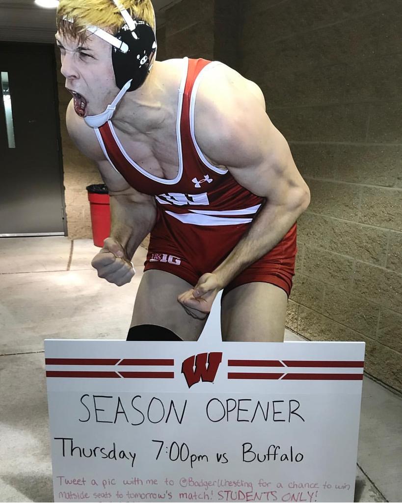 MilenaUjkicWick's tweet photo. Head out to the Badger Volleyball game tonight, take a picture with @evanwick165 and tweet it to @badgerwrestling for your chance to win 2 free mat-side seats!! 

#badgers #badgerwrestling #gobadgers #wrestling #wisconsinwrestling #onwisconsin #jumparound #uwisconsin https://t.co/Hyz29aAwER