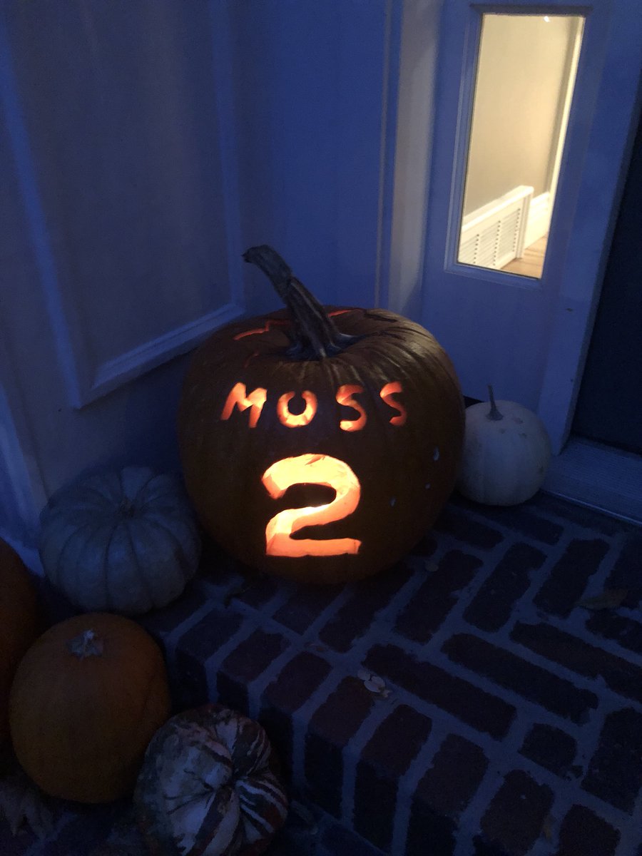 Only one option for 🎃 🎃 this year! <a href="/PresMoss2/">ZMO✝️</a>