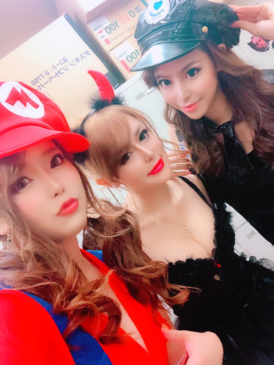 MellQuintia's tweet photo. 1日遅れのHappyHalloween🎃🎃
昨日はイベントでした🍃🌱 https://t.co/ygsC0WOzLD