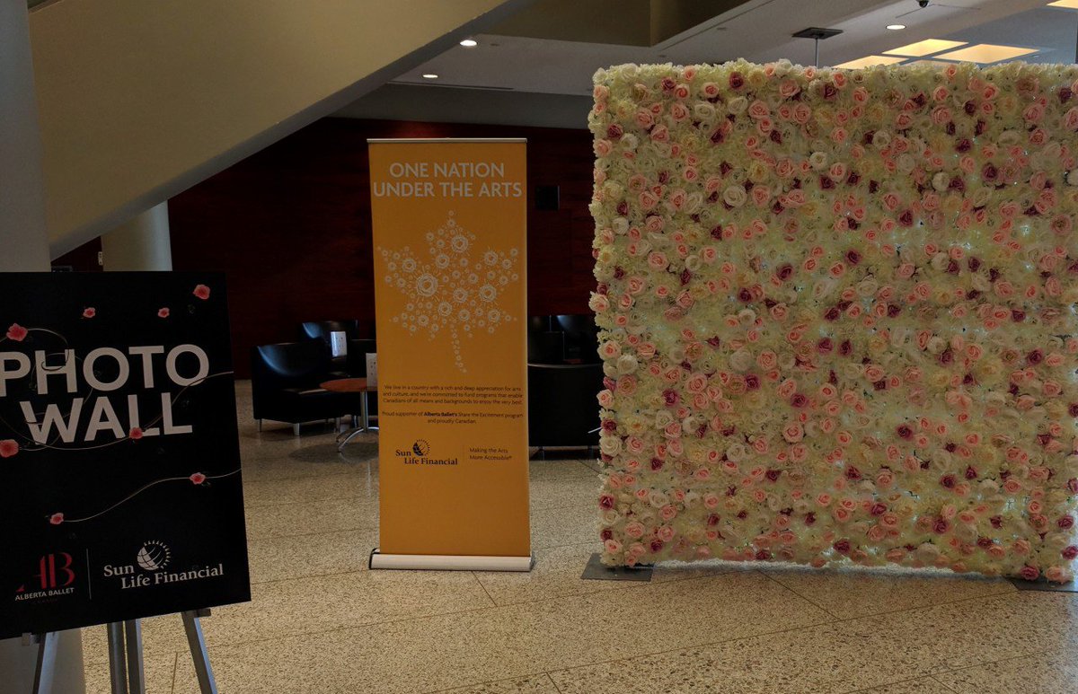 albertaballet's tweet photo. Sun LIfe has a share the Excitement program, creating memorable #arts experiences for deserving families. At this year's #TheSleepingBeauty @sunlifeca is proud to present the Photo Wall in the lobby! #ShareYourSelfie

#MakingtheArtsMoreAccessible #flowerwall #selfie  #DanceAB https://t.co/zQFjCsGrHc
