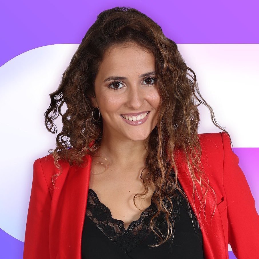 fleetwoodsun's tweet photo. Vamos a probar al revés, a ver que pasa.
Quien quieres QUE SE SALVE? 

RT - Noelia 

MG - Marilia https://t.co/hV5Wq0y5mK