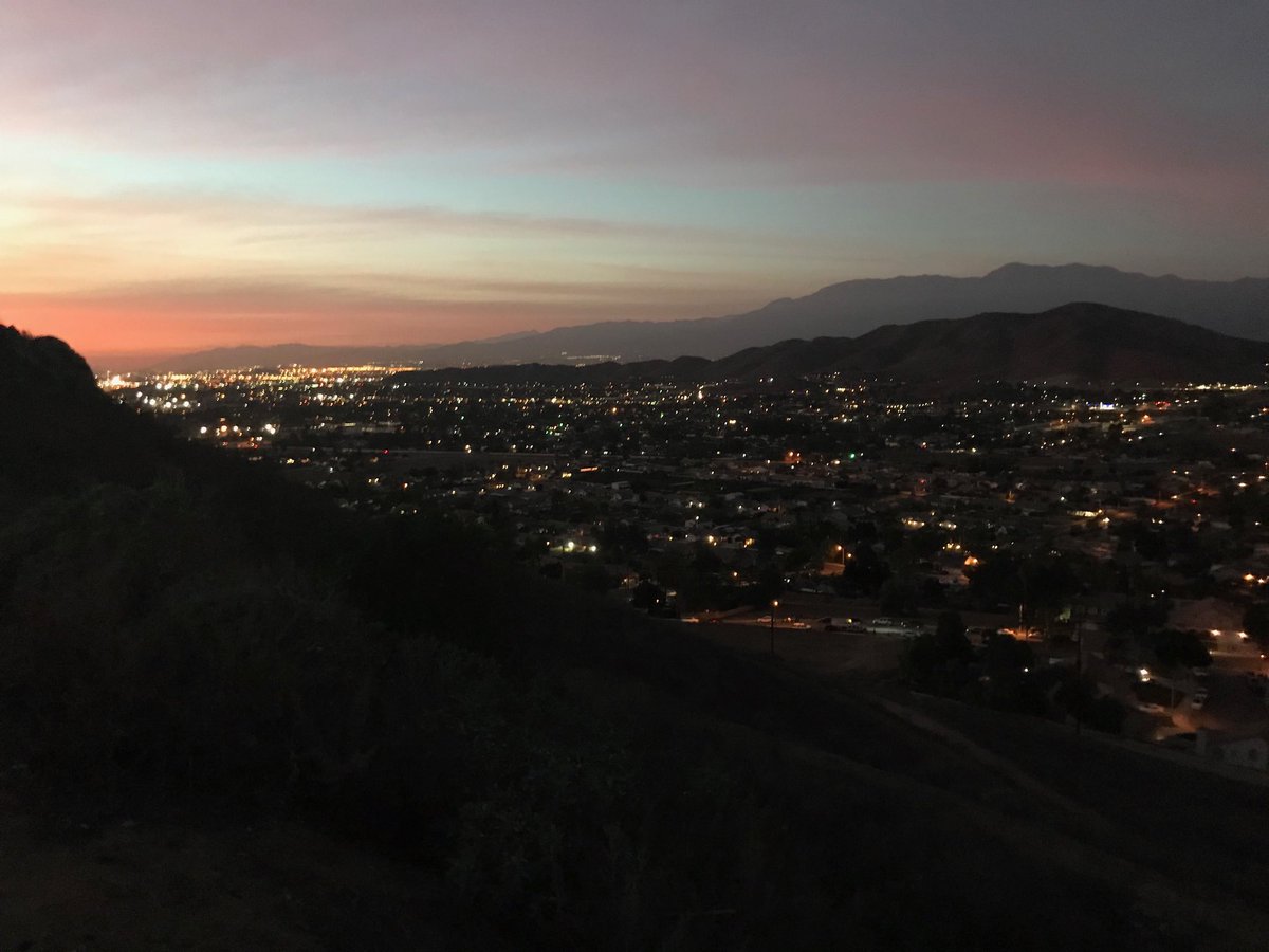 sportsmom41's tweet photo. Just love the view from my house #Excellentview https://t.co/2zoCwCjCMV