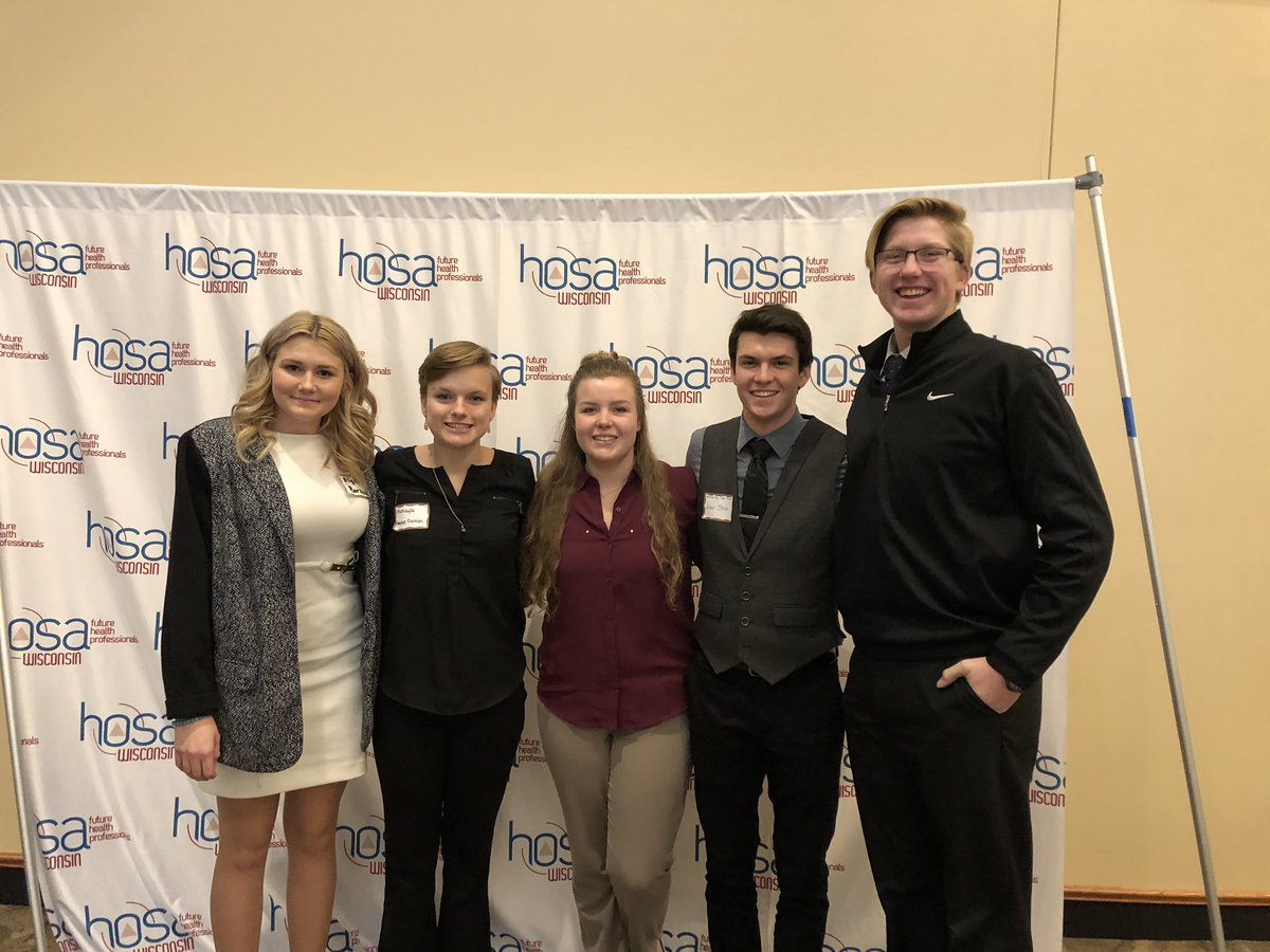 WilmotHOSA's tweet photo. Wilmot HOSA members attended HOSA FLC at UW-Whitewater today. Many opportunities to learn and grow as leaders. #InspiredByWilmot @wilmotuhs @WilmotHOSA https://t.co/t9dHtFg5pO