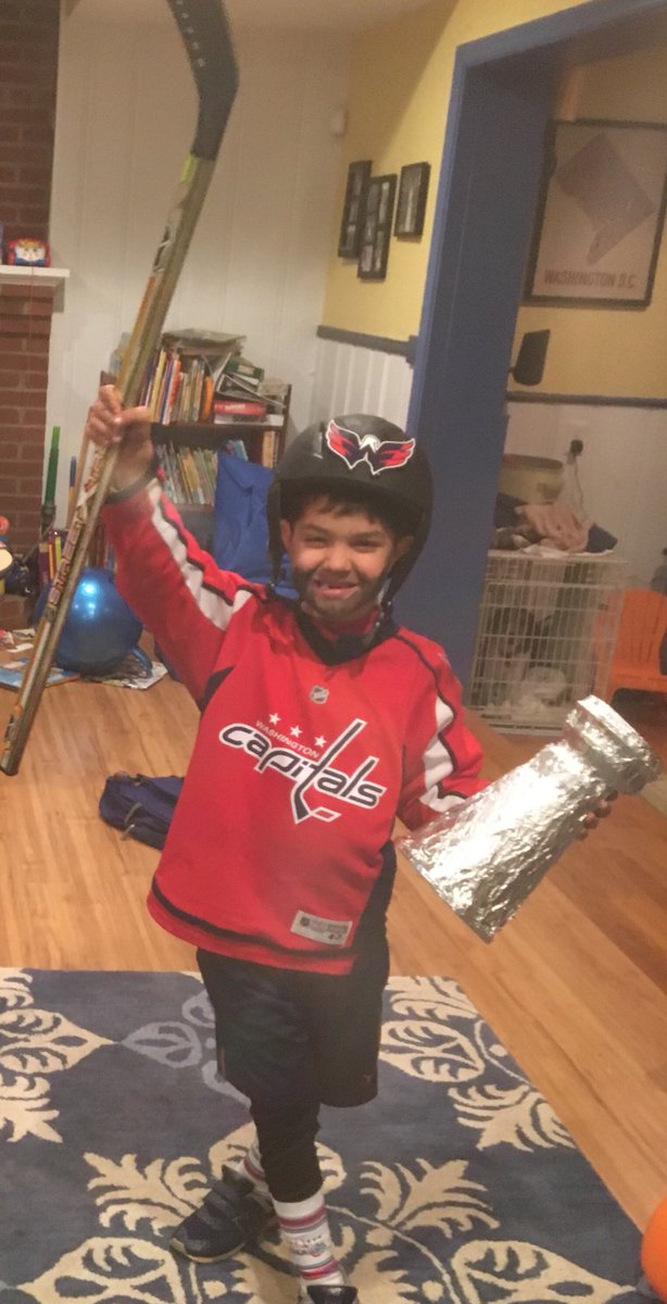 jaySmothra's tweet photo. Pretty awesome Halloween when you get to go as your favorite player!  @Capitals @ovi8 #SkittlesCupKegStands https://t.co/tMnkkBreGD