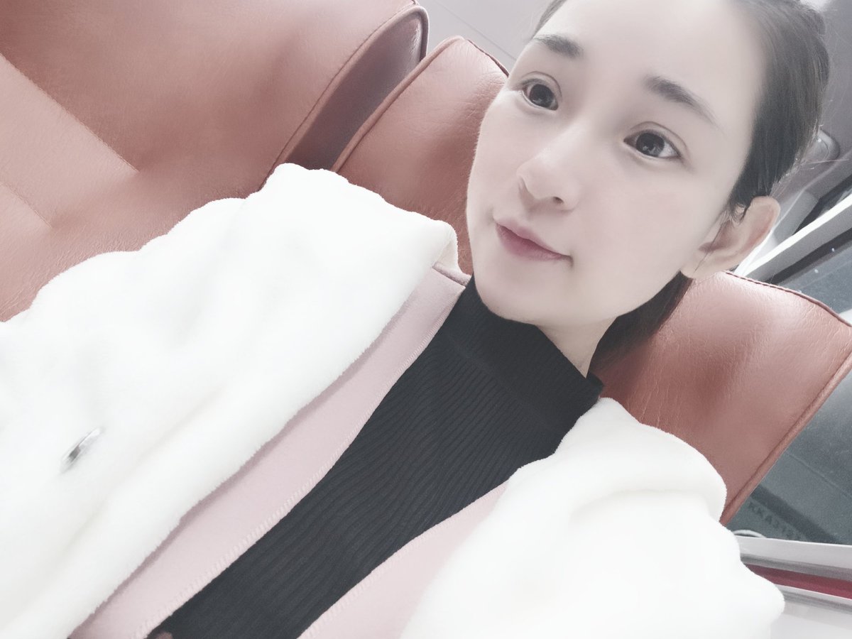 xx0809oo's tweet photo. 2018疯狂��10个月
倒数2个月就迈入2019
进入11月的第一天
.......
怎么可以~~~~
这么冷啊~~~~ https://t.co/Ruaj6QhbP4