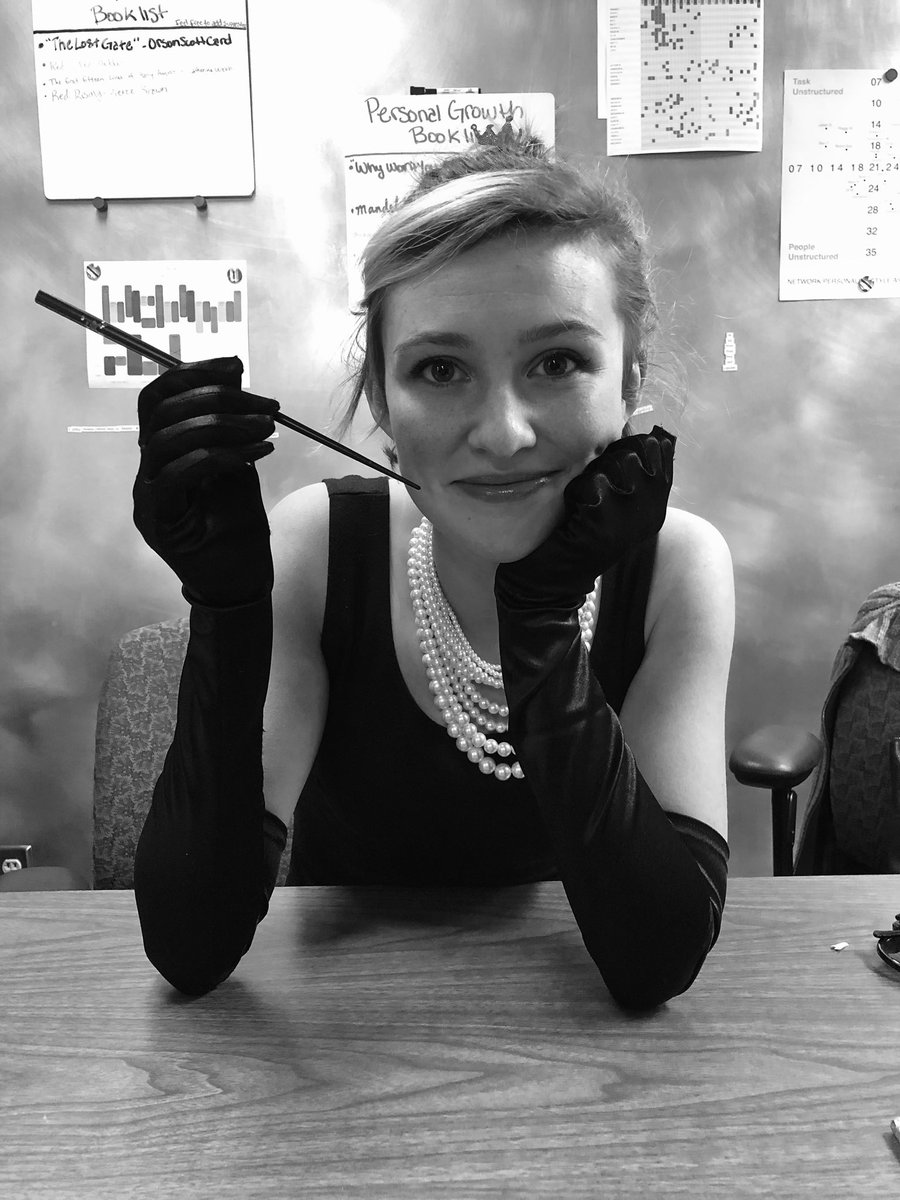 ashmizzlee's tweet photo. “Because no matter where you run, you just end up running into yourself.” 
Holly Golightly—Breakfast at Tiffany’s 
happy halloween y’all 👻🎃 https://t.co/VSWM9VVS4E