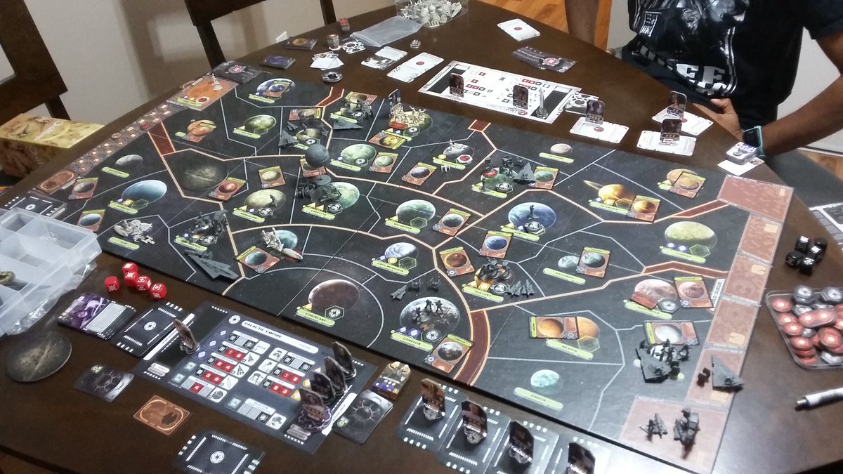 mrMichaelMurray's tweet photo. Captured Princess Leia and then successfully interrogated her, froze her in carbonite, and then turned her to the dark side... in one turn. Star Wars Rebellion had a lot of crazy moments and was a ton of fun. https://t.co/PAIfBUQYmd