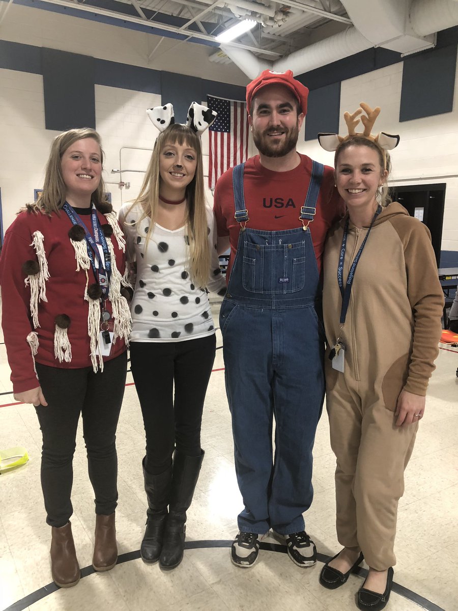 MillerMathGMS's tweet image. Such a spooktacular Halloween at Simmons! 👻 🎃 @Simmonsknights1 #simmonslearns #rsd122cares