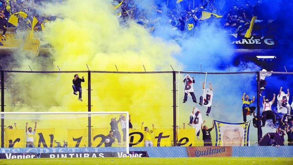 Cnyari's tweet photo. It's official! Boca vs River in the #CopaLibertadores final, a dream for the neutral, one of the biggest rivalries in global sports. Mouth is watering already. 😯👏😍🇦🇷 https://t.co/VtAuTdrV0n
