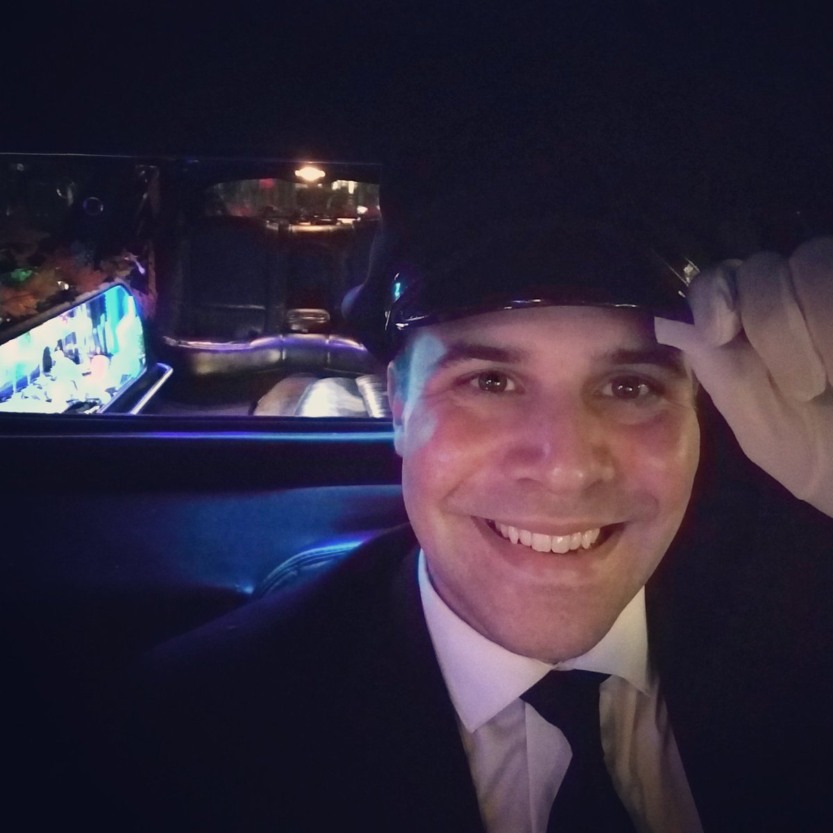 authenticlimo's tweet photo. This is no costume! We wear white gloves and a classic chauffeur hat all year.

#AuthenticLimo #HalloweenCostume #NotReallyThough #HappyHalloween #WhiteGloves #Chauffeur #LimoDriver #Vancouver #Vancity #YVR #Limousine #Limo https://t.co/WVlkSInkru