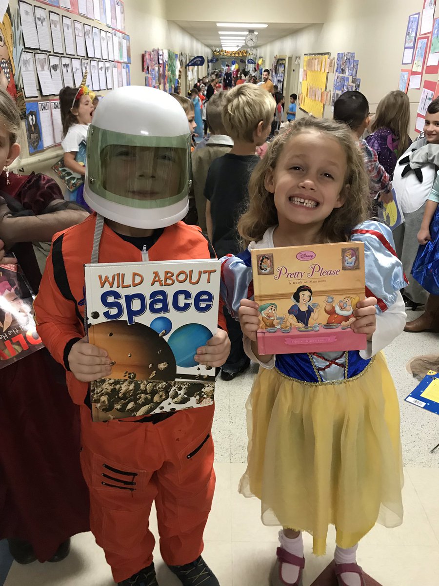 DawnTanner30's tweet photo. #bookcharacter #challengelabreaders
@CiboloCreekES https://t.co/hKASGm5bPd