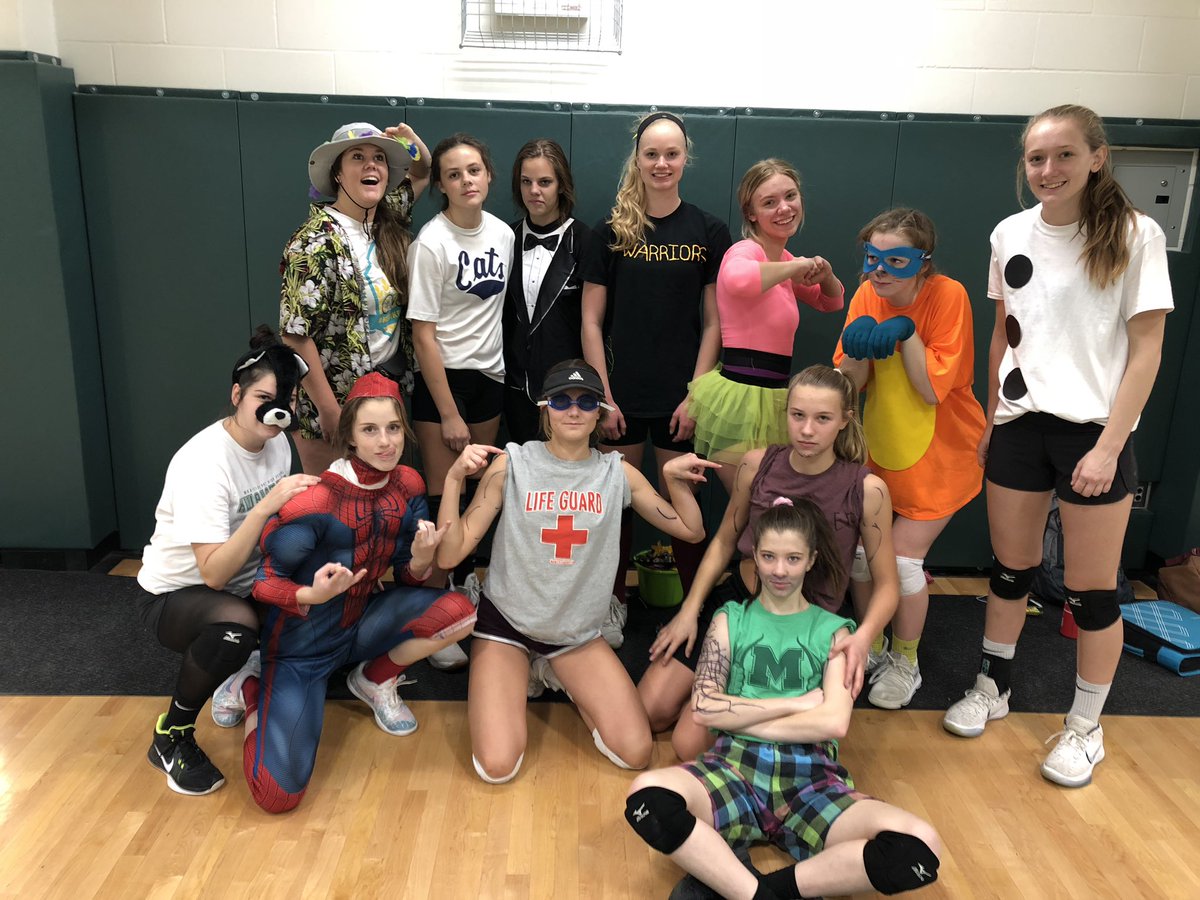 GirlsVBMHHS's tweet photo. Kwahommies do Halloween @MedHatHigh https://t.co/DPA7XvrNrC