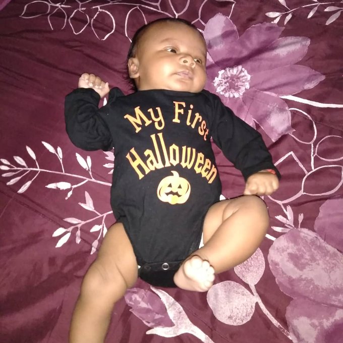 My baby's first Halloween 😍 https://t.co/JNgJuepO33<a href="/tag/royalrumble"class="tags"><span>#royalrumble</span></a>