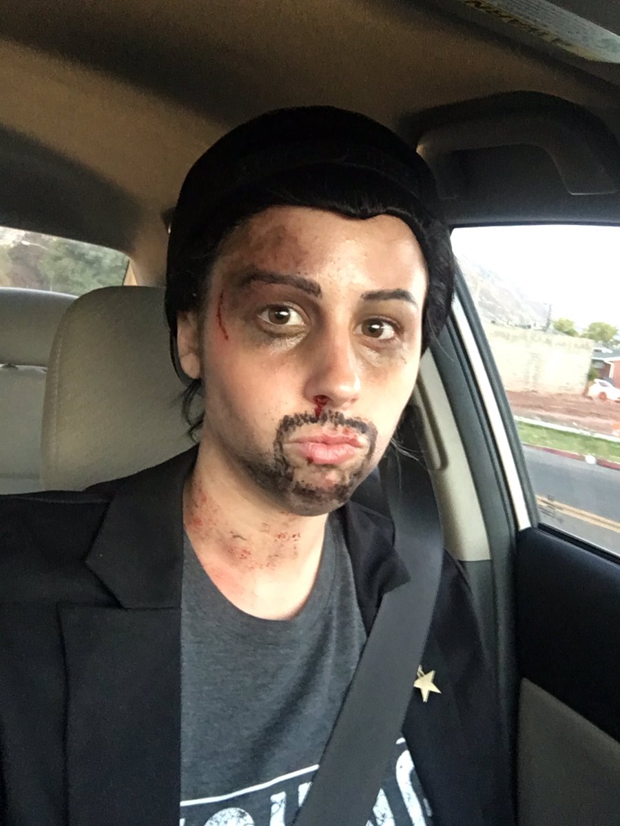 les3lindsey's tweet photo. @Lin_Manuel What do you think of my #linunwellmirandead ? My shirt says “Young Scrappy and Hungry” https://t.co/F1YAv1BP1U