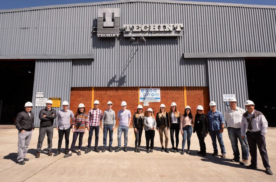 CAI Ingenieros (@caingenieros) on Twitter photo #ExperienciasCAI 👷♀️ Visitamos el Parque de Máquinas de <a href="/TechintEC/">Techint Ingeniería y Construcción</a> en Pacheco: la delegación tuvo acceso a la información sobre el objeto y misión de la empresa, las funciones de sus departamentos y la flota de máquinas 👉 goo.gl/gNYgim #ExperienciasCAI 👷♀️ Visitamos el Parque de Máquinas de <a href="/TechintEC/">Techint Ingeniería y Construcción</a> en Pacheco: la delegación tuvo acceso a la información sobre el objeto y misión de la empresa, las funciones de sus departamentos y la flota de máquinas 👉 goo.gl/gNYgim