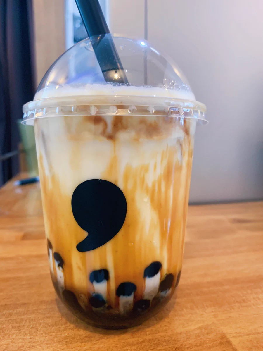 あぶるですって？？行列人気店で、表面をバーナーで炙った、香ばしいタピオカラテが飲めちゃうらしい！！