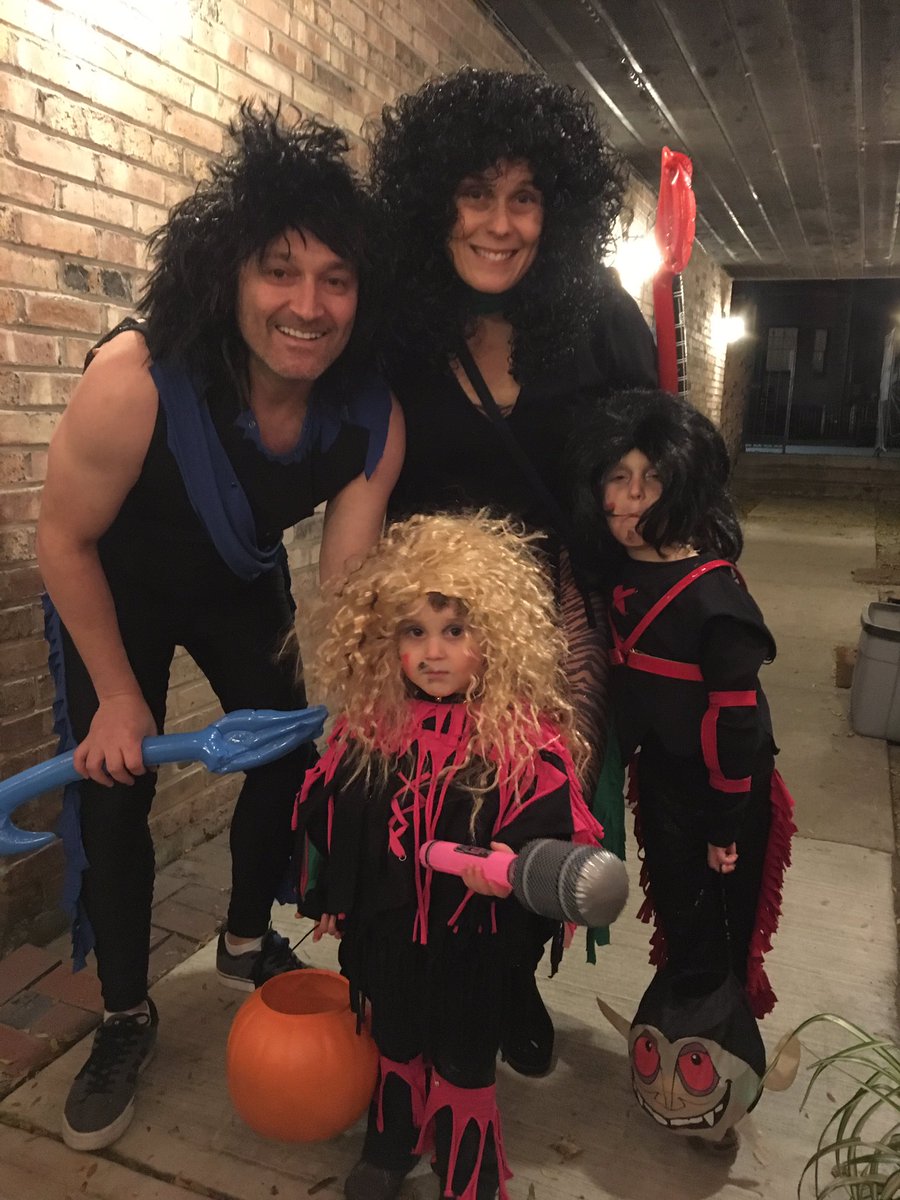 AnnetteHobbs's tweet photo. Happy Halloween! We came to rock this year! Our kids discovered #twistedsister this fall and never looked back! We are so proud! @deesnider #iwannarock #whatdoyouwannadowithyourlife https://t.co/rl3C4aYuBO