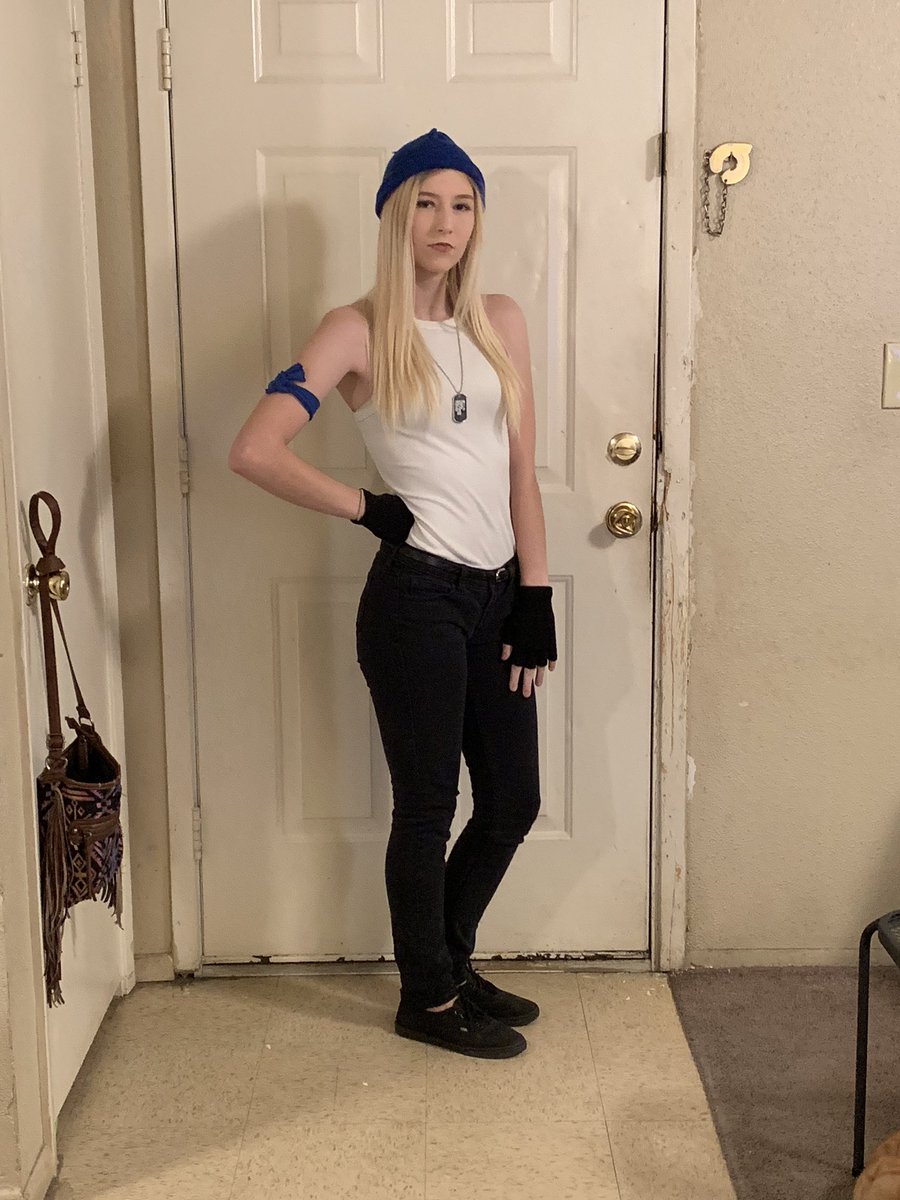 Brandy____rose's tweet photo. 👻💙 #fortnite #blueteamleader https://t.co/MTciYdkOri