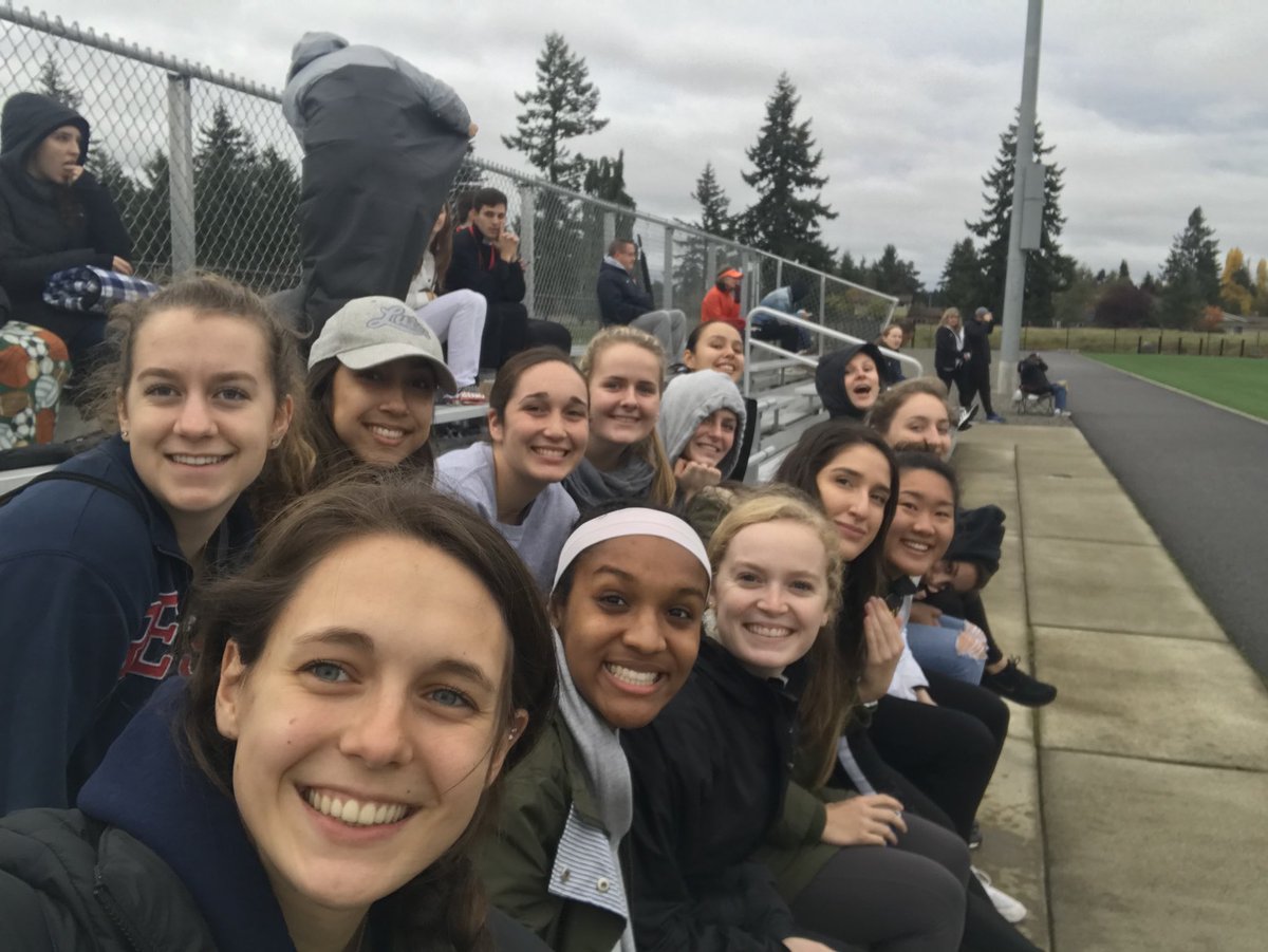 PLUVolleyball's tweet image. Wished we could’ve watched more of the game, @PLU_WSoc. BUT CONGRATS ON THE WIN!!! Way to kick those Logger’s butts 🤩👍🏼 🌲 #hackhackchopchop @golutes #golutes