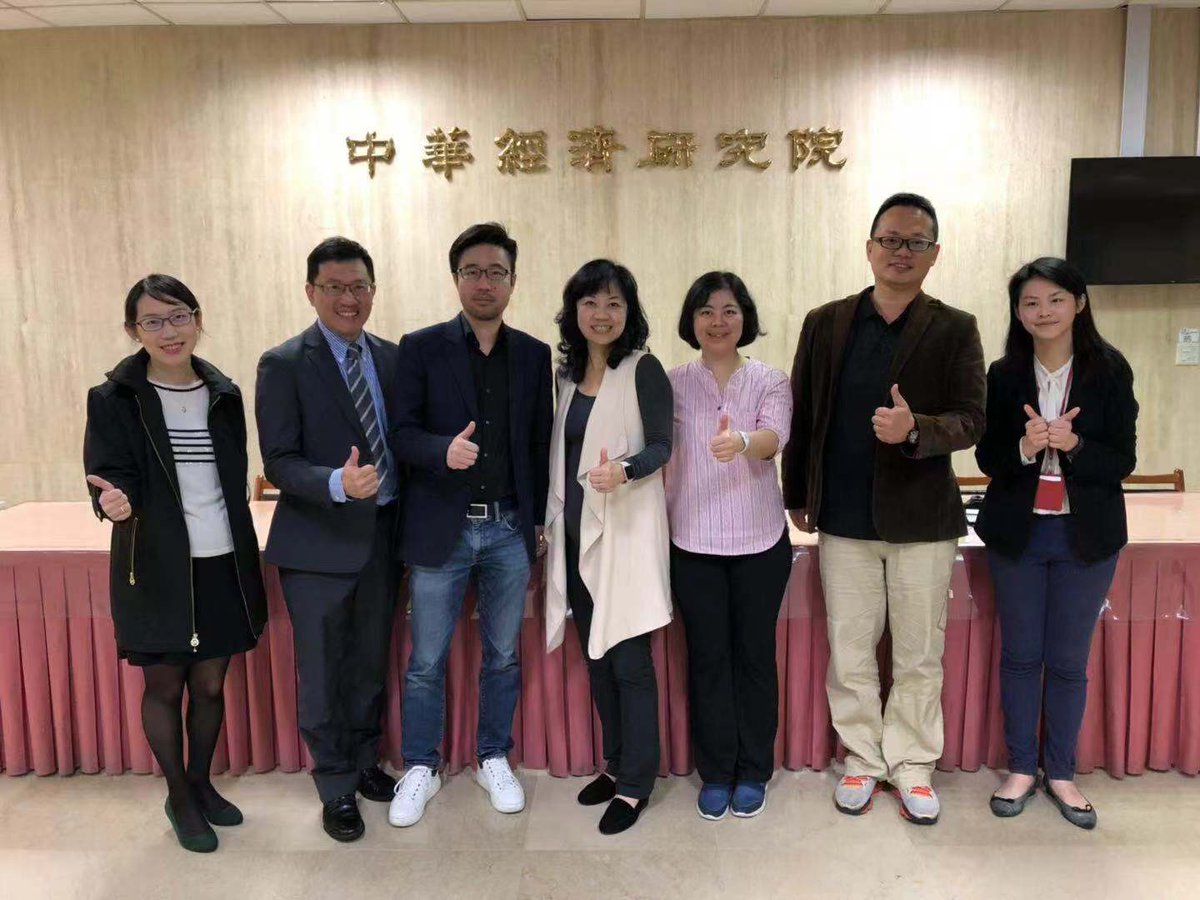 GELGreenElement's tweet photo. Dr.Lin is invited by PwC Taiwan, Chung Hua Institution for Economic Research, and ECCT LCI for CSR Forum as a leader of FinTech and Blockchain industry. Dr.Lin visited Taiwan Uni, PwC, FinTech Association and the institution, a series of cooperation is yet to be advanced. https://t.co/yoSB1nDCaV