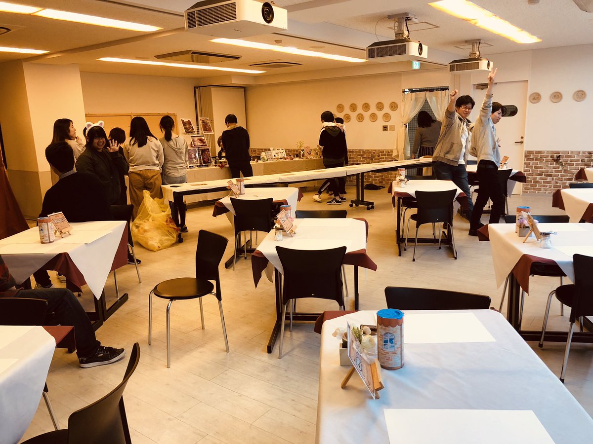kanmigraphic's tweet photo. こんばんは、やまとです。
いよいよ明日お店のオープンです！
どきどきしますね！
なでこのお友達も勢ぞろい、ぜひ明日お店で皆様をお待ちしております。

#安達祭2018 
#Dマーケット2018 https://t.co/wWK89UqStI